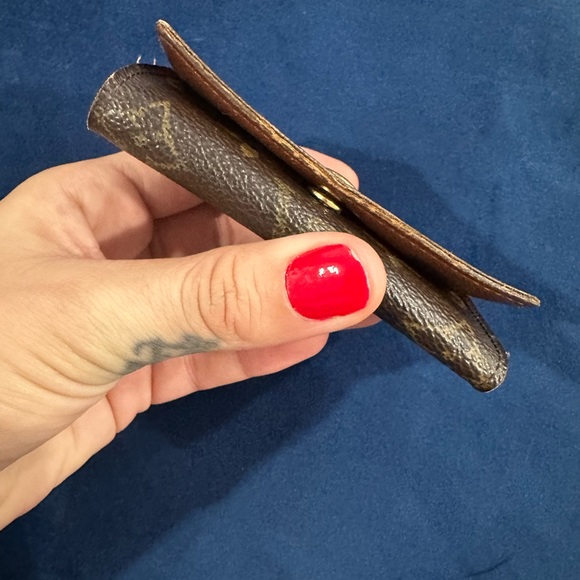 Louis Vuitton Monogram Multicles 4 Ring Key Case - Picture 7 of 17